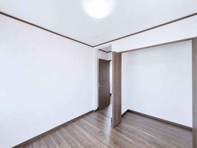宇都宮市宝木本町　3ＬＤＫ　中古住宅の洋室
