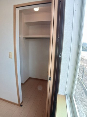 【収納】 | メイプルビュ－・プラッツＢ　２DKW | たっぷりとした収納スペースです