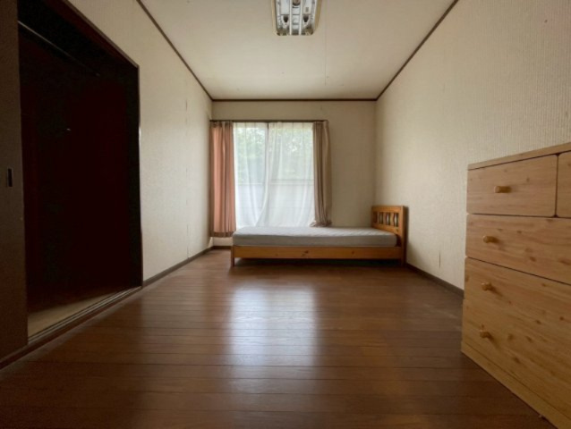 那須塩原市三区町　中古戸建の洋室