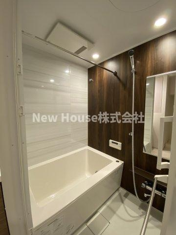 フレンシア椎名町の浴室