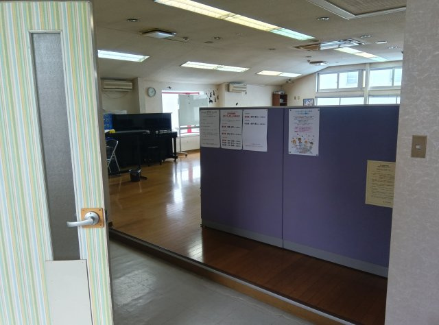 草津市野路町の店舗事務所の内装