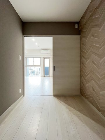 MODERN PALAZZO博多駅南AXIAの居間・リビング