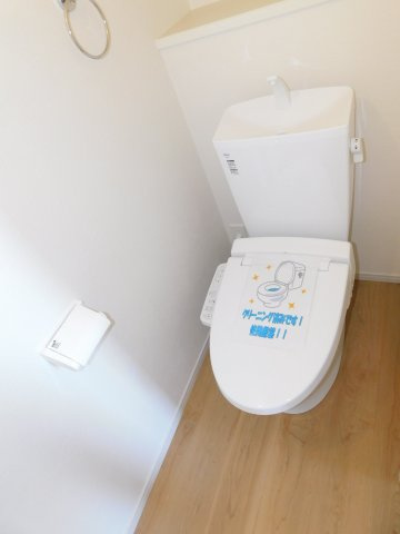 清須市寺野元町の新築一戸建のトイレ|◇トイレ◇　　１・２階シャワートイレ　節水タイプ