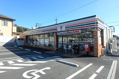 セブン-イレブン 横須賀長沢４丁目店まで450ｍ