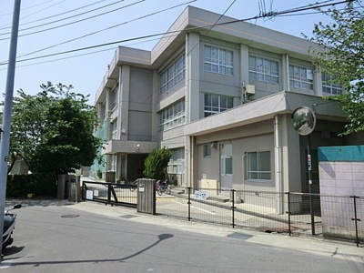 横須賀市立北下浦小学校あで850ｍ