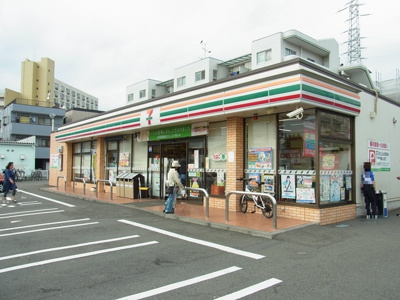 セブン-イレブン 川崎子母口店まで240m