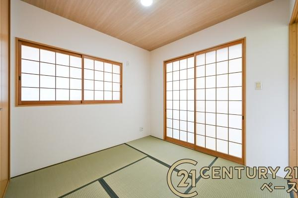 天理市南六条町　一戸建の和室|■現地撮影写真■ほっこり落ち着ける和室！客間としてもご利用いただけます！