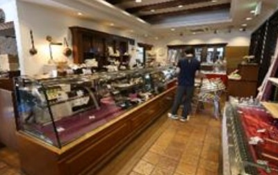 越谷市千間台東２丁目の店舗事務所の内装