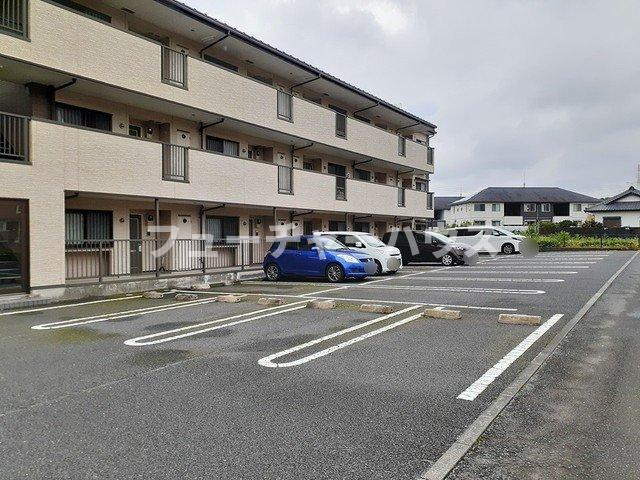 白蔵　Ⅳの駐車場|駐車場があります