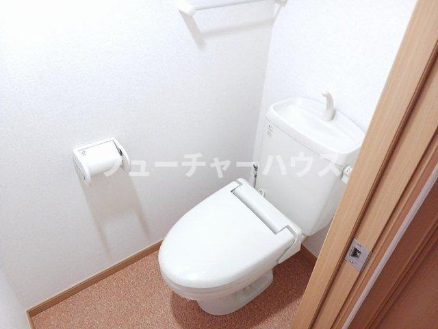 白蔵　Ⅳのトイレ|清潔感のあるトイレです