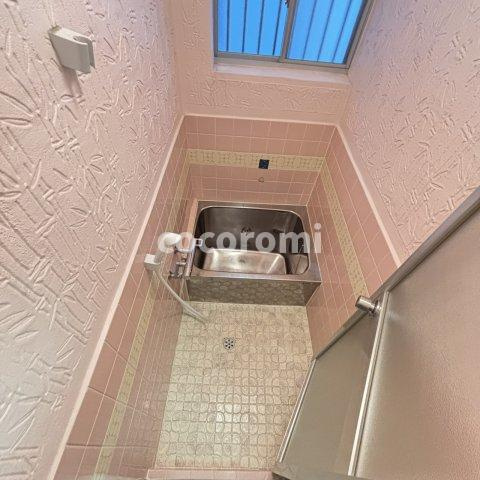 寝屋川市大成町貸家の浴室