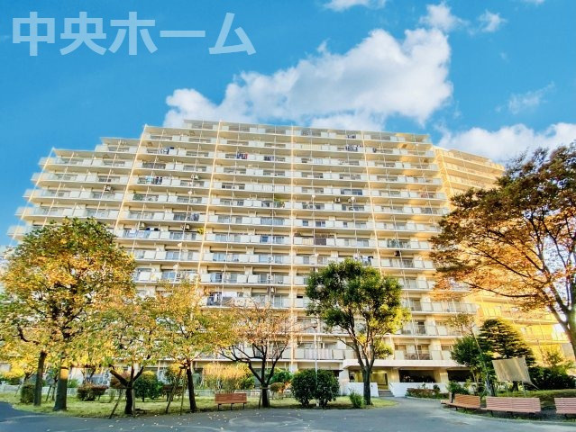南砂町グリーンハイツ1号棟の外観|外観。東西線「南砂町駅」徒歩4分のロケーション。総戸数：257戸のビッグコミュニティ。