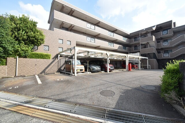 【駐車場】 | エストマール川名