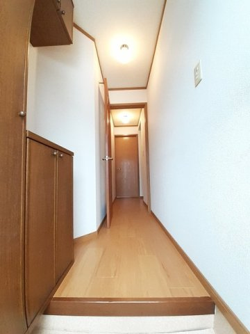 クレールコートの玄関|落ち着いた玄関です