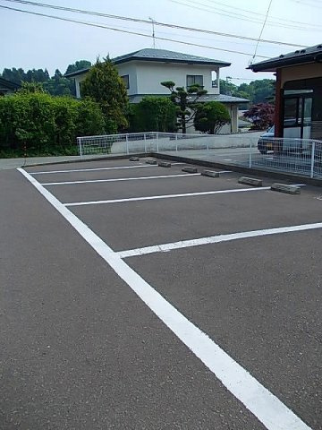 パストラールの駐車場|駐車場完備です