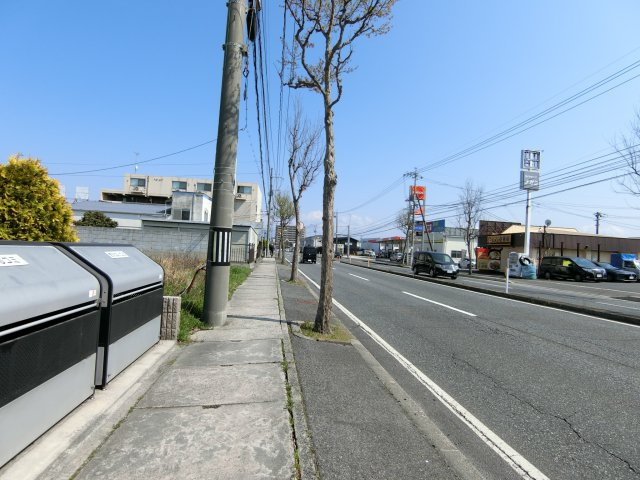 クラウンタワーの周辺