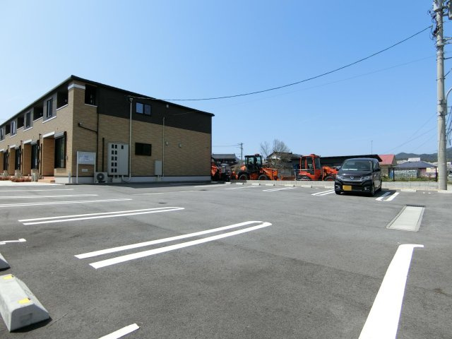 モイルミールの駐車場