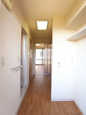 アクシーズ東大宮の居間・リビング