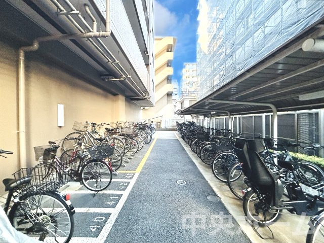 ドラゴンマンション木場公園壱番館の駐輪場|【自転車置き場】最新の空き状況や費用などの詳細は担当スタッフまでお問い合わせください。