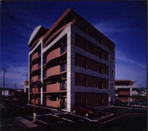 Casa ELEVATO (カーサエレベート)の外観