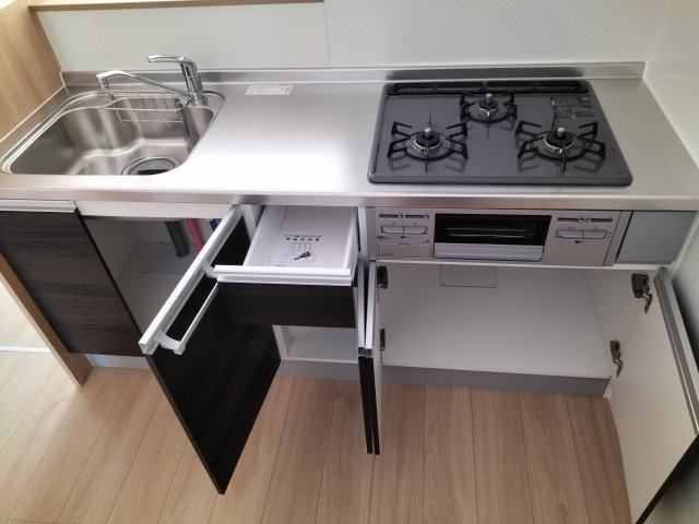 ヴィラセジュールⅡ のキッチン|コンパクトなキッチンで掃除もラクラク
