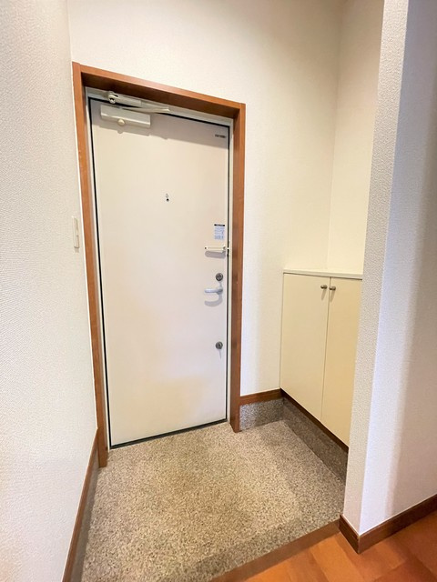 ステラ下北沢の玄関