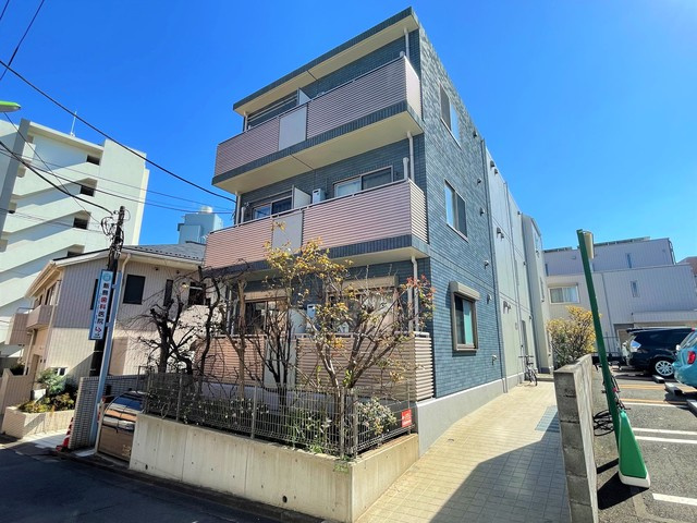 ステラ下北沢の外観