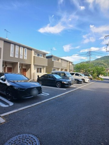 プロムナード瀬野Ａの駐車場|駐車場完備です