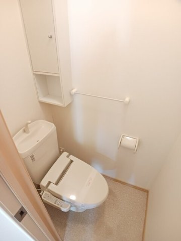 プロムナード瀬野Ａのトイレ|シンプルで使いやすいトイレです