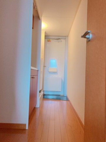 レオパレスシェ　モアⅡの玄関|シンプルで使いやすい玄関です