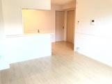 【居間・リビング】 | アルバ・サーノ | ※同物件別部屋写真