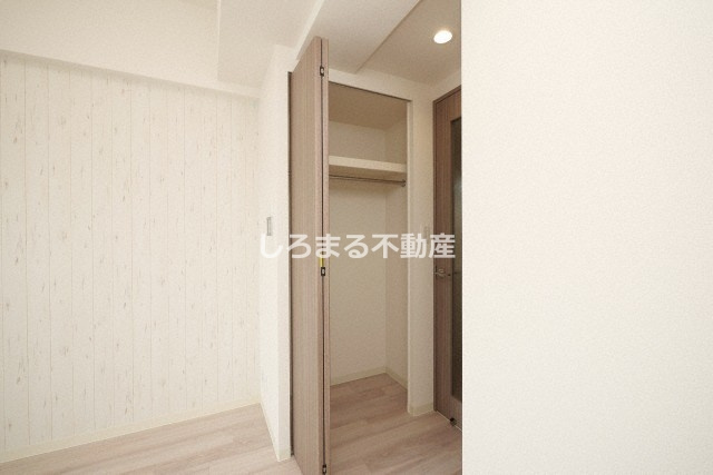 プレサンスDOMECITYコレーレの収納