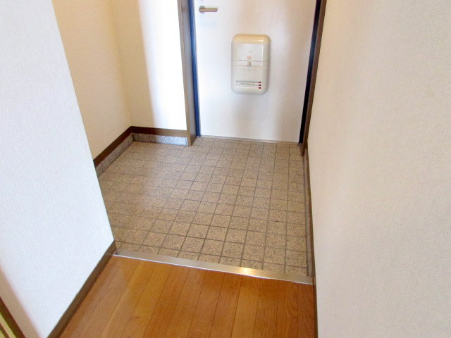 グレース本館の玄関|毎日通る玄関はこちらです