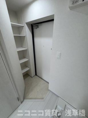 マイスタイル台東三ノ輪の玄関