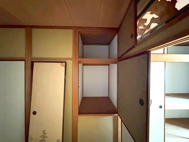 東板持町貸家の内装