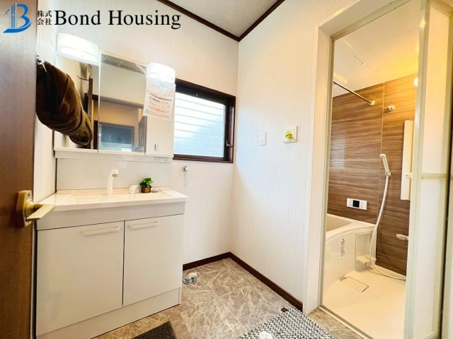 「リフォ済」「角地」宮下2丁目　築32年の独立洗面台|朝の身支度には欠かせない独立洗面化粧台
