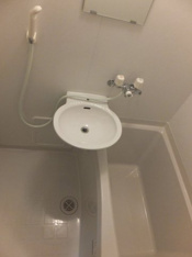 浴室換気乾燥機付なので洗濯物も乾かせます