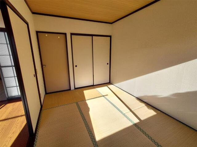 三輪ハイツの和室