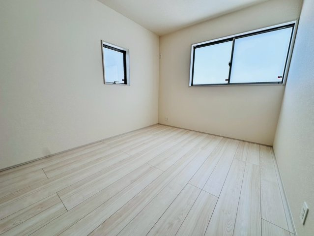 ■■うるま市前原-5号棟（全10棟）の洋室