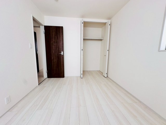 ■■うるま市前原-5号棟（全10棟）の洋室