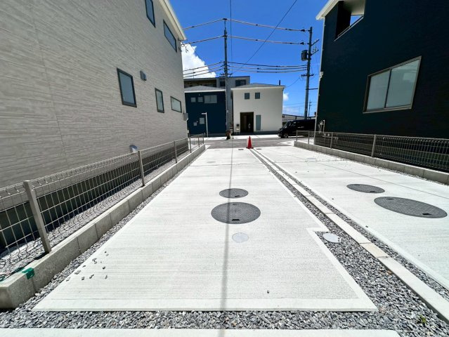 ■■うるま市前原-10号棟（全10棟）の駐車場|駐車場に車を止められます