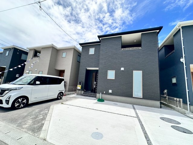 ■■うるま市前原-4号棟（全10棟）の外観|建物外観を気になさる方へ、見た目の良い物件です