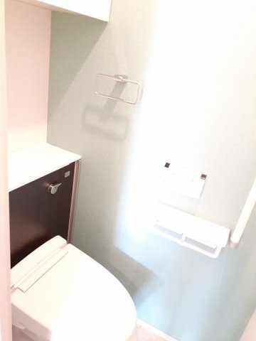 落ち着いたトイレです