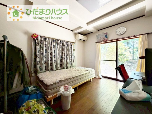 【洋室】 | つくば市柴崎　中古戸建 | 机にベットを置けば子供部屋の完成です！