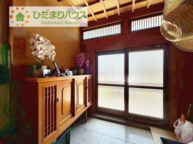 【玄関】 | つくば市柴崎　中古戸建 | 広い玄関はまさにお家の顔！