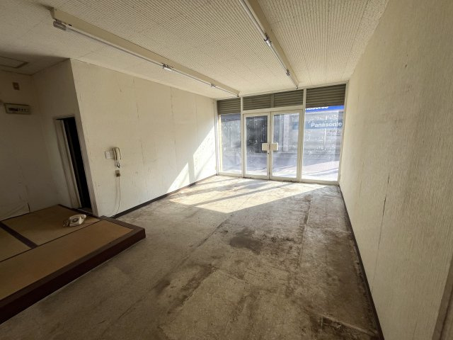 中央町貸店舗2の内装