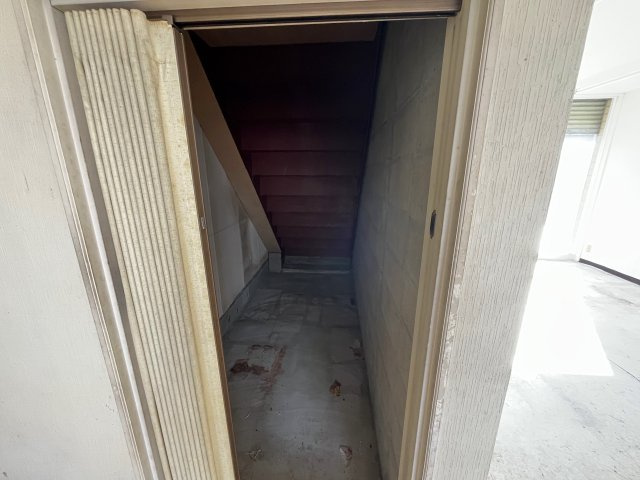 中央町貸店舗2の収納