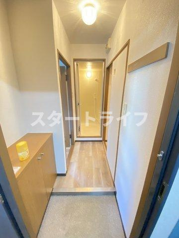 大阪市淀川区宮原２丁目の賃貸マンションの玄関