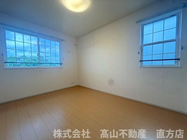 北九州市八幡西区茶屋の原３丁目のアパートの洋室