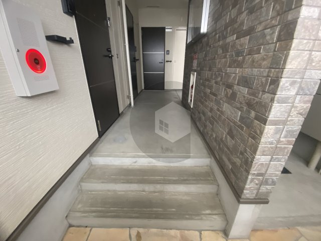 フジパレス俊徳道駅西のロビー